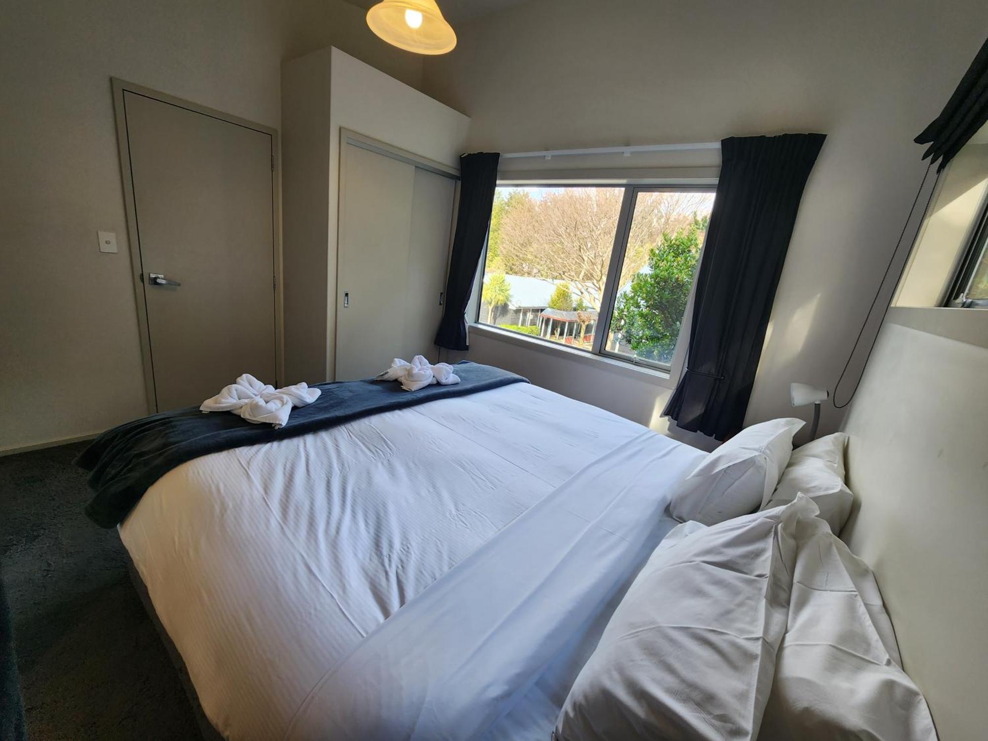 Pinewood Queenstown Extérieur photo